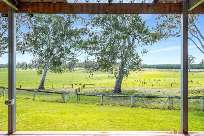 1242 Old Comaum Rd Coonawarra SA 5263 1242 Old Comaum Rd Coonawarra SA 5263