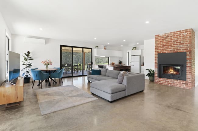 25 Altmans Road Tolmie VIC 3723