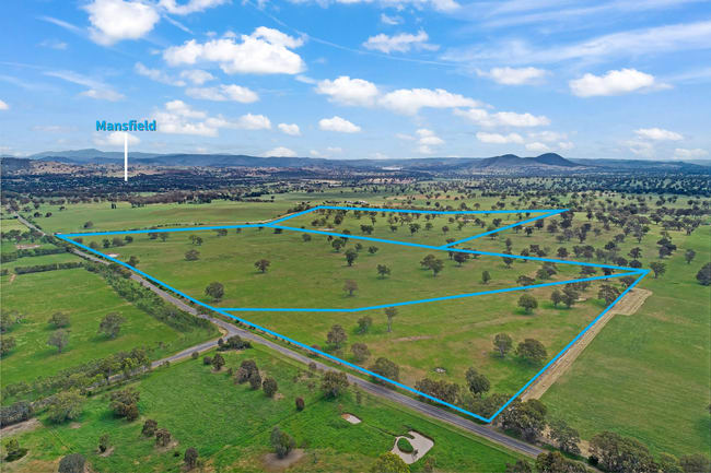 3 Carlisle Hill Road Mansfield VIC 3722