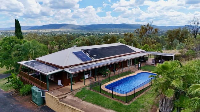 8 White Street Bingara NSW 2404 8 White Street Bingara NSW 2404