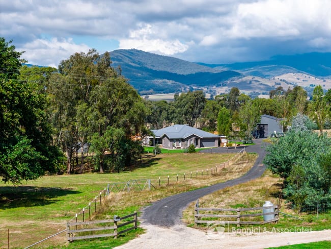 88 Osbornes Flat Road Yackandandah VIC 3749 88 Osbornes Flat Road Yackandandah VIC 3749