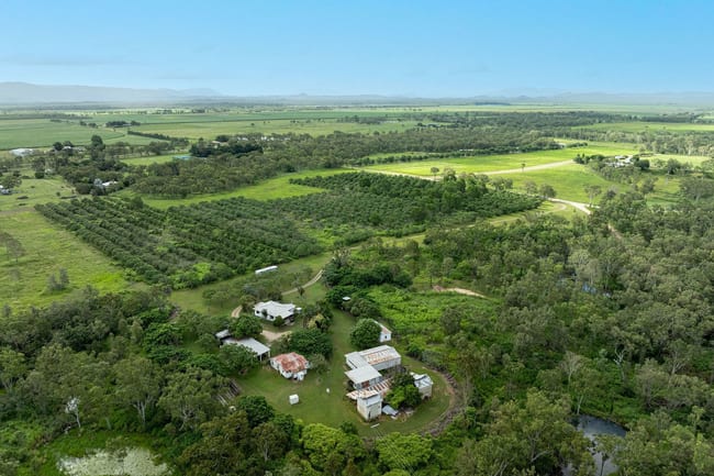 54 Studt Road Mareeba QLD 4880 54 Studt Road Mareeba QLD 4880