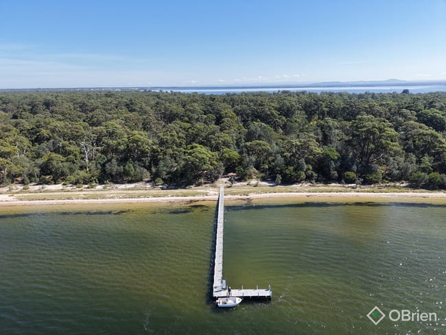375 Gravelly Point Road Raymond Island VIC 3880 375 Gravelly Point Road Raymond Island VIC 3880