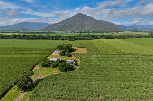 280 Highleigh Road Gordonvale QLD 4865 280 Highleigh Road Gordonvale QLD 4865
