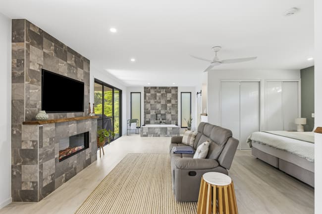 105 Wyuna Drive Glastonbury QLD 4570 105 Wyuna Drive Glastonbury QLD 4570