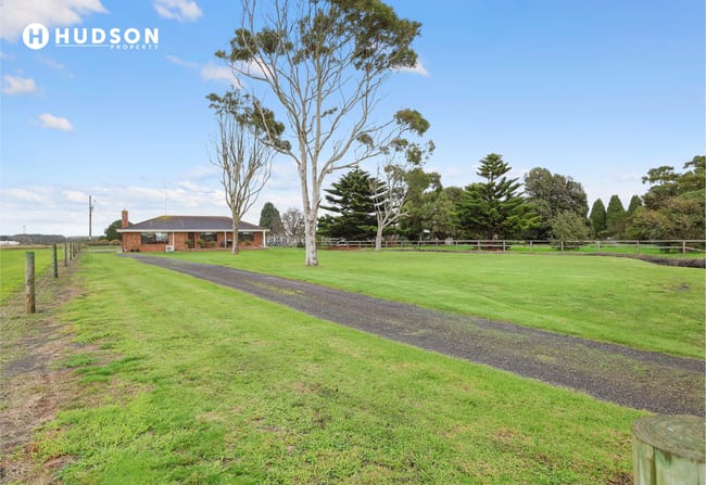 105 Derril Road Portland VIC 3305 105 Derril Road Portland VIC 3305