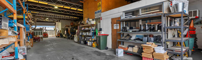 Factory, Warehouse & Industrial commercial property leased at 10 Aquarium Avenue Hemmant QLD 4174
