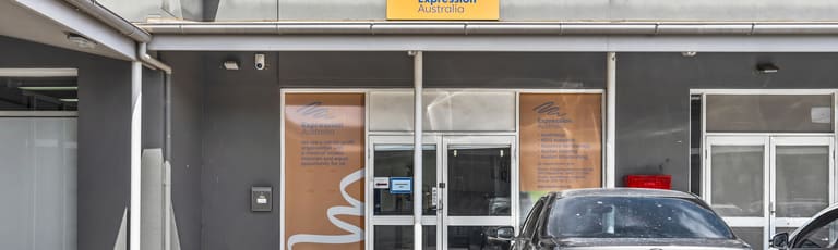 Showrooms / Bulky Goods commercial property for lease at Shop 4/Shop 4, 94-96 Pakington Street Geelong West VIC 3218