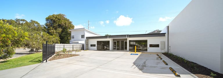 Showrooms / Bulky Goods commercial property for lease at 7 Woolcock Street Hyde Park QLD 4812
