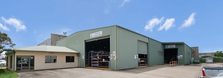 Showrooms / Bulky Goods commercial property for lease at 38 Crocodile Crescent Mount St John QLD 4818