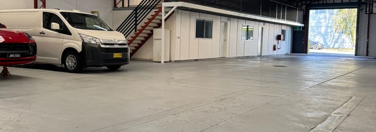 Factory, Warehouse & Industrial commercial property for lease at 41 Clarence Street Coorparoo QLD 4151