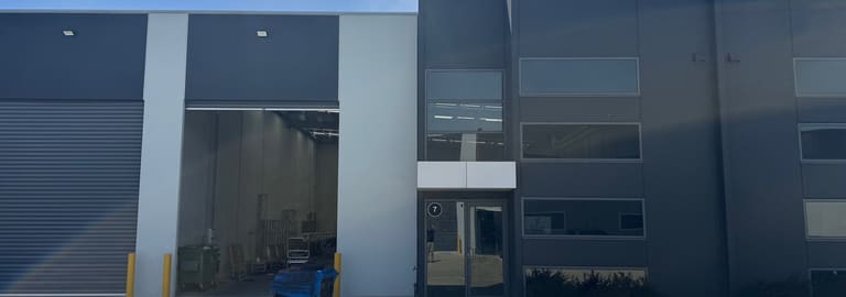 Factory, Warehouse & Industrial commercial property for lease at 7 Flatland Close Pakenham VIC 3810