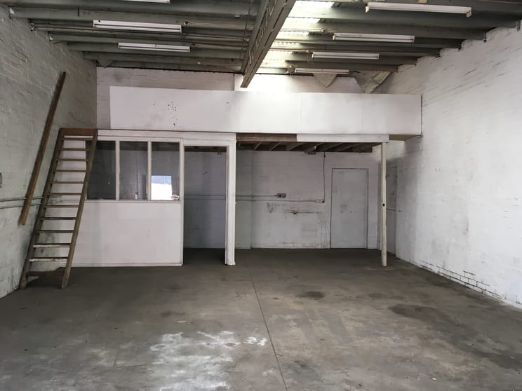 Click to view all images 8/310 Chesterville Road Moorabbin VIC 3189 - Image 2