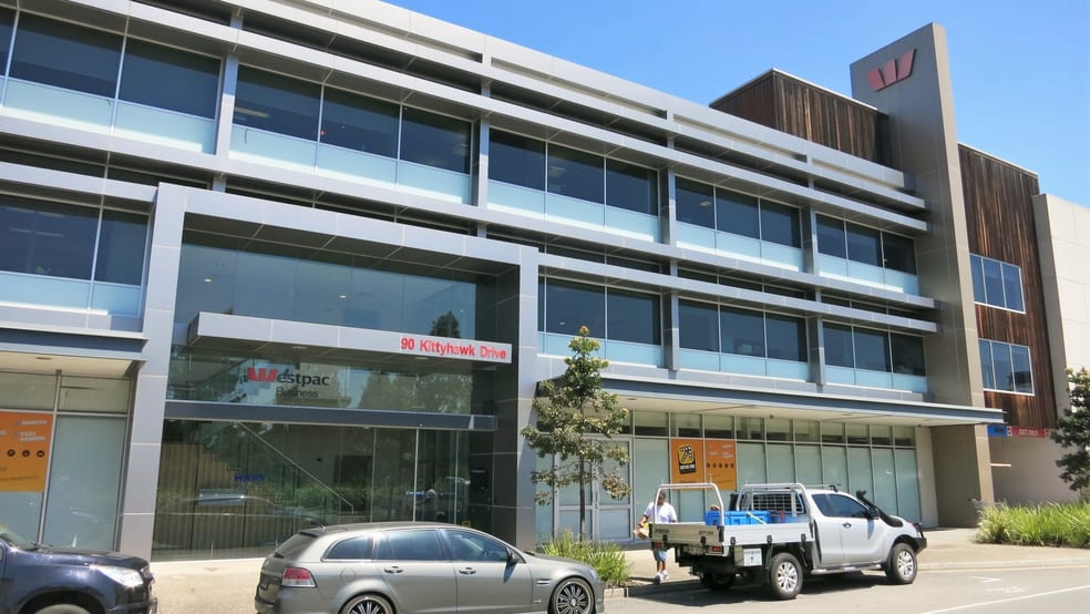 Click to view all images 3C1/90 Kittyhawk Drive Chermside QLD 4032 - Image 2