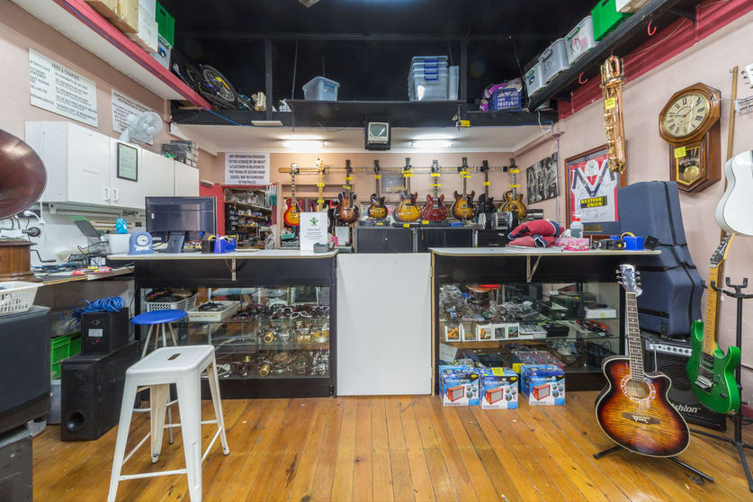 Click to view all images 320 Victoria Road Marrickville NSW 2204 - Image 3