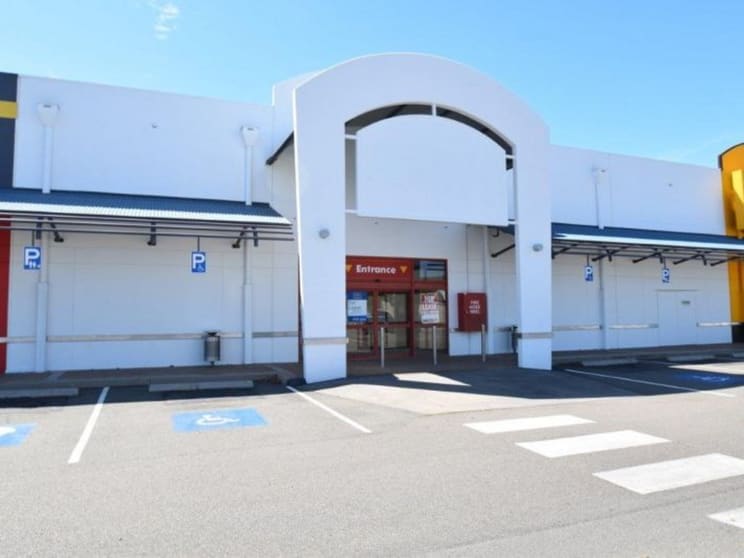 Click to view all images 45 Carthew Street Kirwan QLD 4817 - Image 2