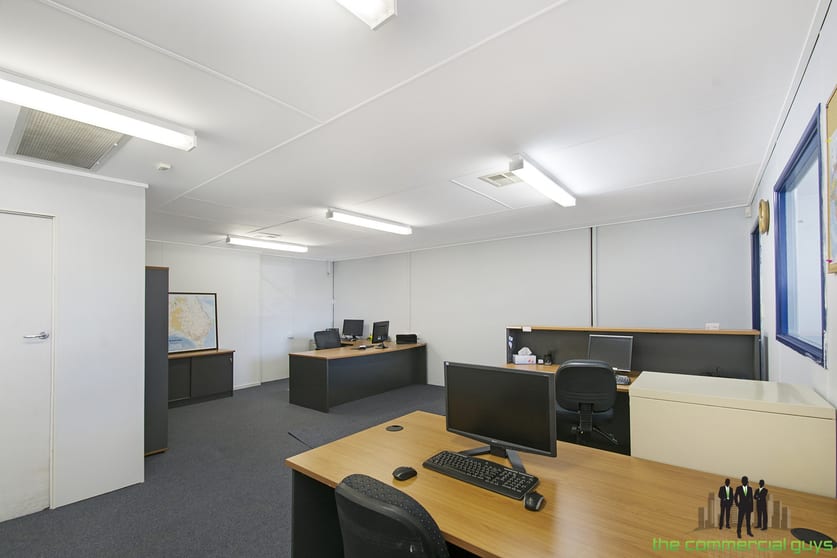 U3,2/8-10 Boeing Place Caboolture QLD 4510 - Image 3