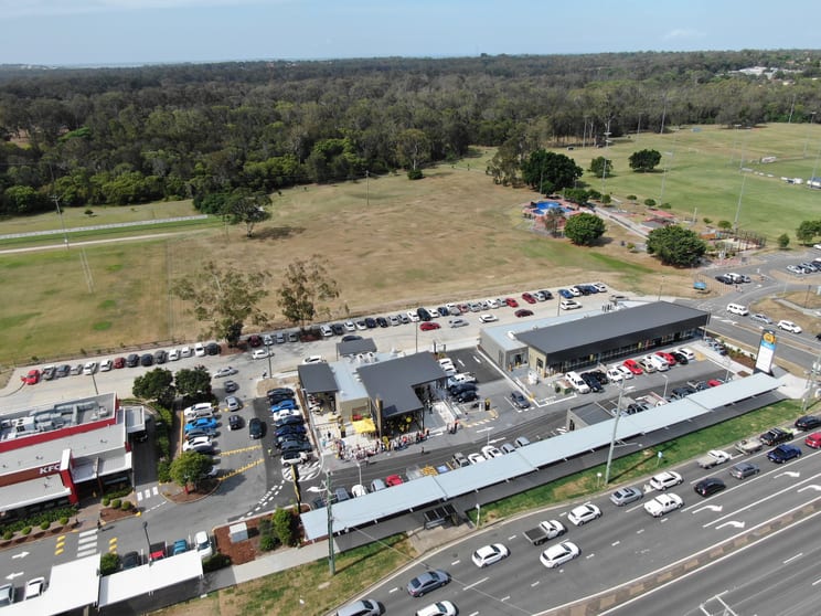 Click to view all images 3B/108 Old Cleveland Road Capalaba QLD 4157 - Image 1