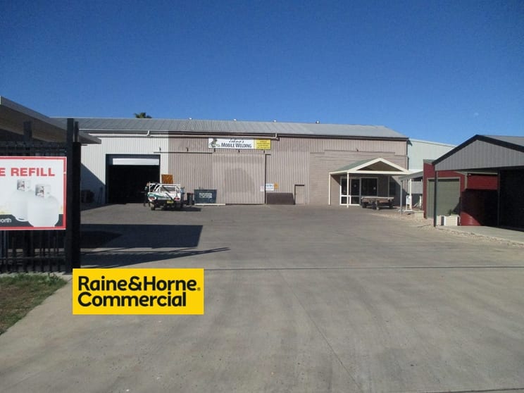 24 Belmore St Tamworth NSW 2340 - Image 1