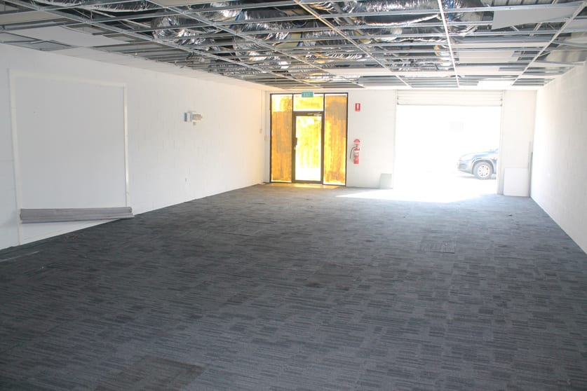 Click to view all images 5/62 Machinery Drive Tweed Heads South NSW 2486 - Image 2