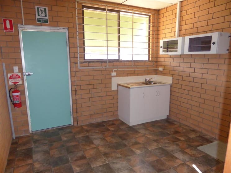 Click to view all images 3/97-99 Commercial Street Merbein VIC 3505 - Image 3