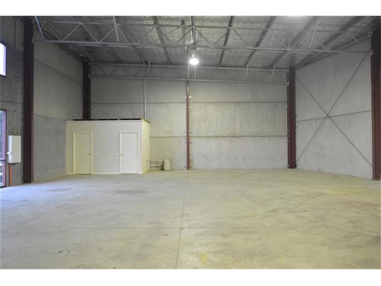 Click to view all images Unit 5/28 Glenwood Drive Thornton NSW 2322 - Image 3