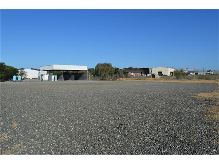 80 Racecourse Road Rutherford NSW 2320 - Image 2