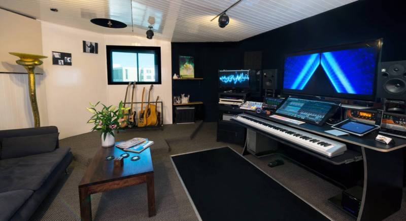 Click to view all images Level 8, Suite 87/8-24 Kippax Street Surry Hills NSW 2010 - Image 2