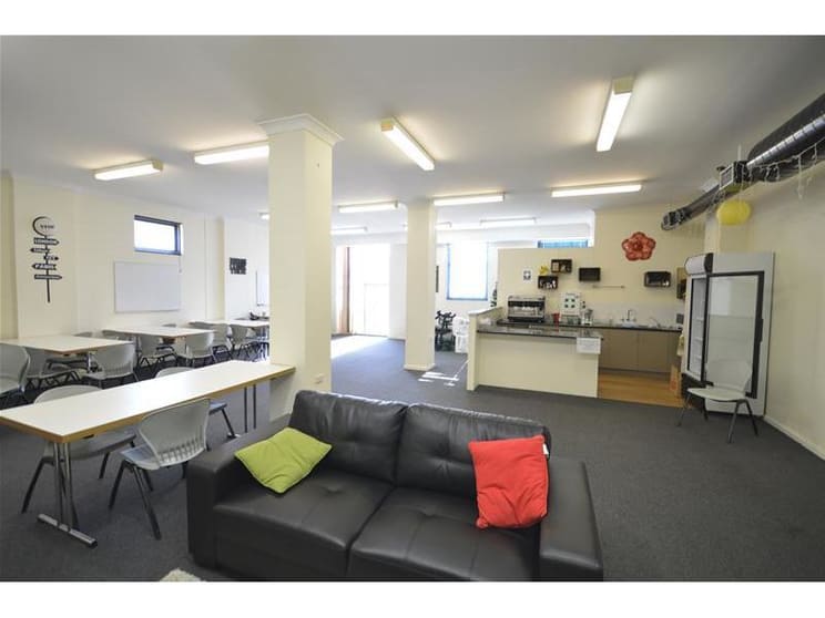 Click to view all images Suite 2/826 Hunter Street Newcastle West NSW 2302 - Image 3