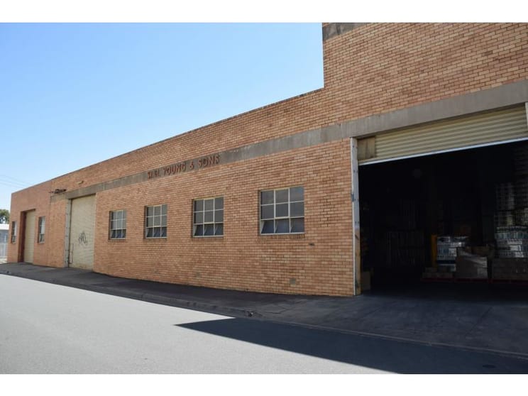 35-37 Rowe Street Shepparton VIC 3630 - Image 1