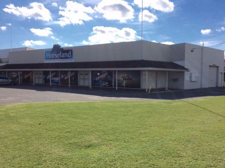 5 & 6/1862 Albany Highway Maddington WA 6109 - Image 3