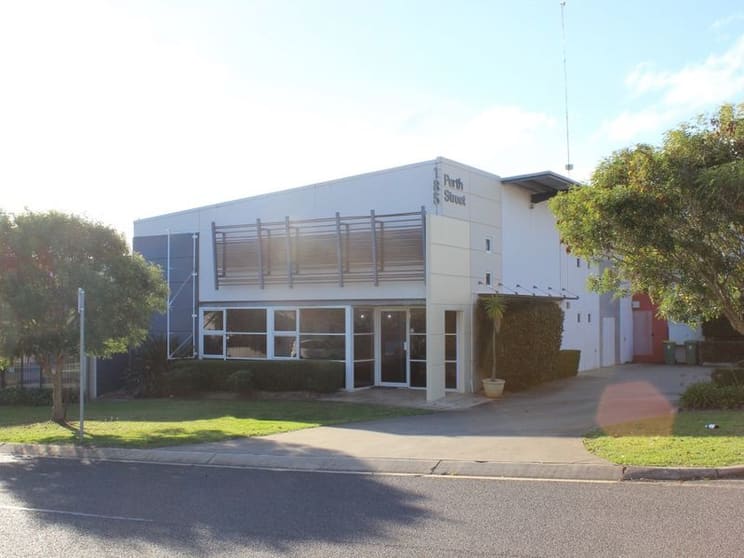 Click to view all images Unit 3/185 Perth Street South Toowoomba QLD 4350 - Image 1
