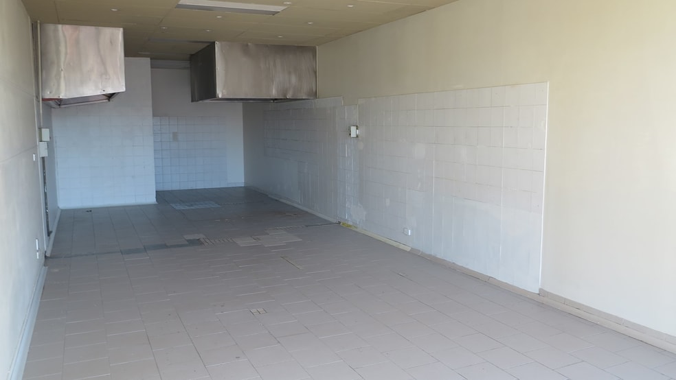 Click to view all images 521 Bluff Road Hampton VIC 3188 - Image 3