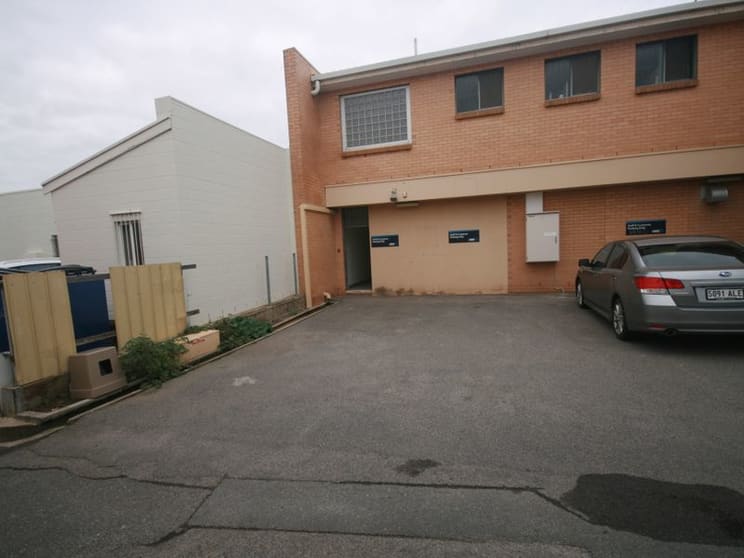 Click to view all images 81 Jetty Road Glenelg SA 5045 - Image 3