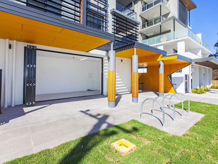 Click to view all images 1/1053 Wynnum Road Cannon Hill QLD 4170 - Image 1
