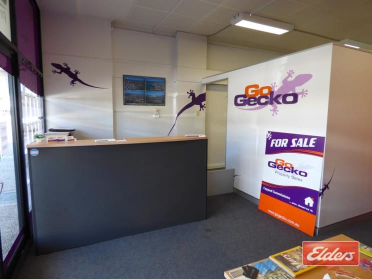 Click to view all images 2/46 Old Cleveland Road Greenslopes QLD 4120 - Image 3