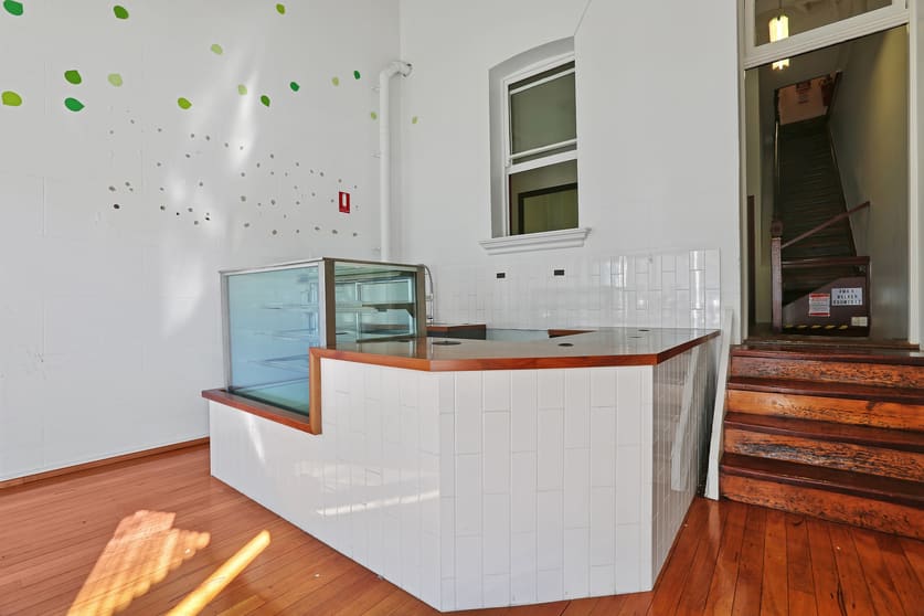 Click to view all images 811 Stanley Street Woolloongabba QLD 4102 - Image 1