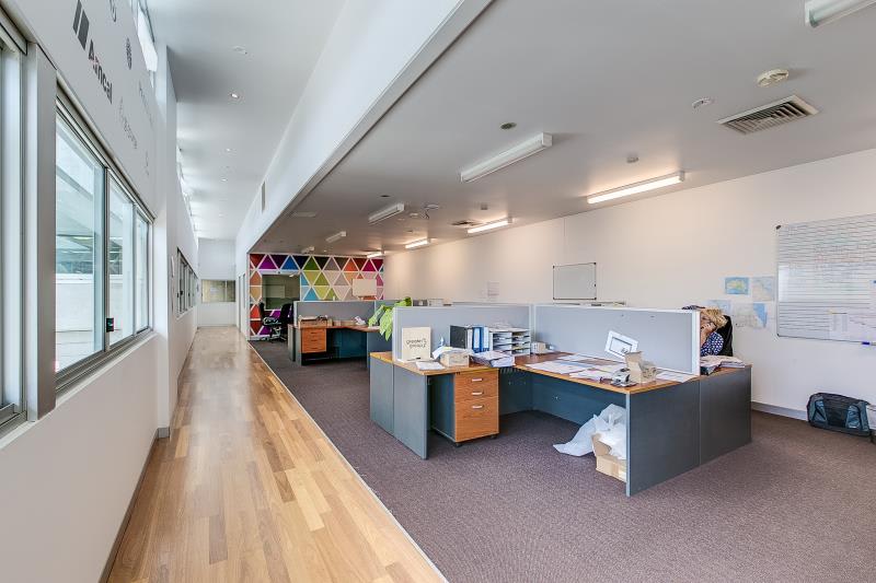 Click to view all images Whole/1 Thompson Street Bowen Hills QLD 4006 - Image 3