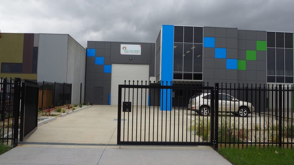 Click to view all images 7A Heland Place Braeside VIC 3195 - Image 2