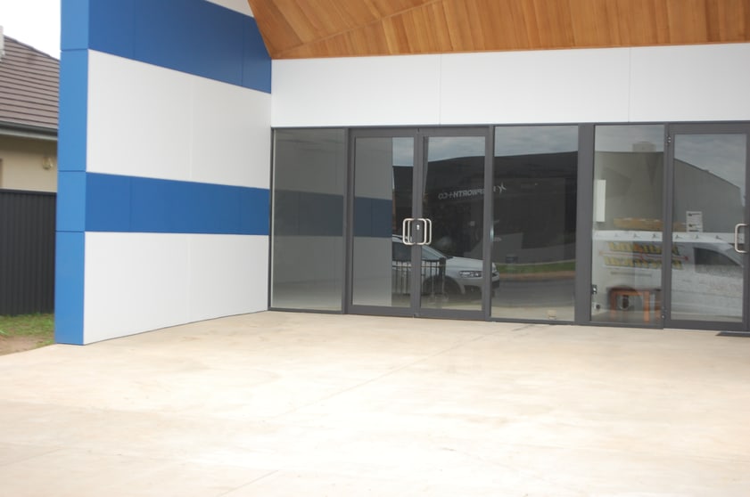 Click to view all images 44B Wyndham Street Shepparton VIC 3630 - Image 2