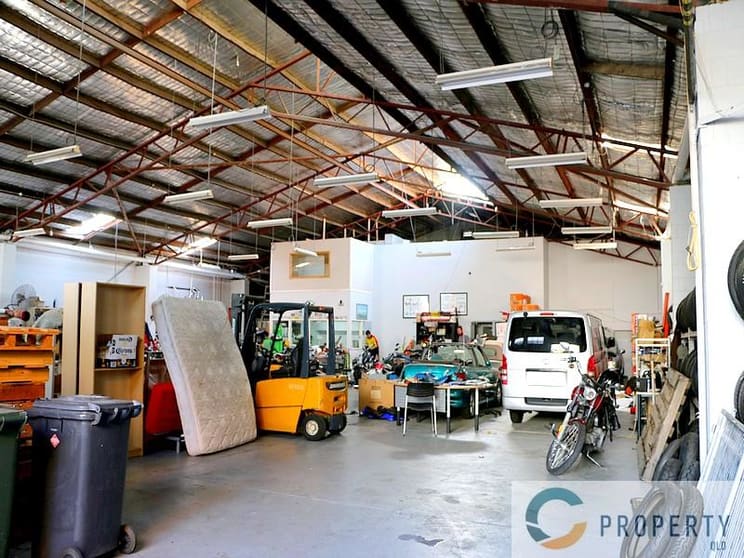 Click to view all images 24 Bailey Street West End QLD 4101 - Image 2
