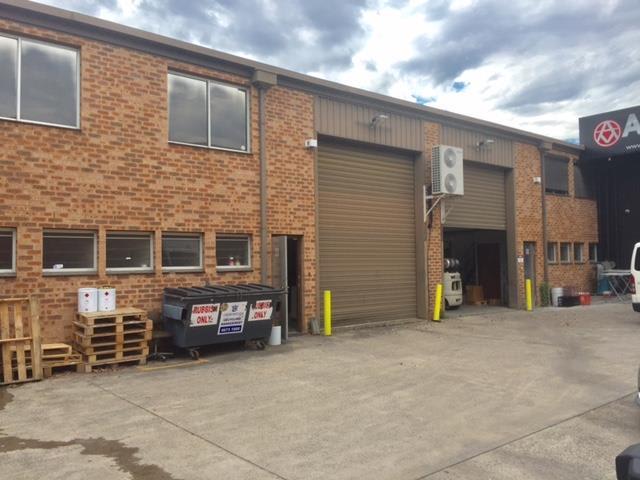 Click to view all images 3 York Road Ingleburn NSW 2565 - Image 2
