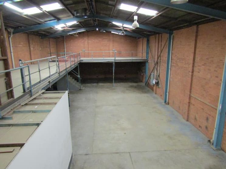 Click to view all images 7 Ford Street Greenacre NSW 2190 - Image 3