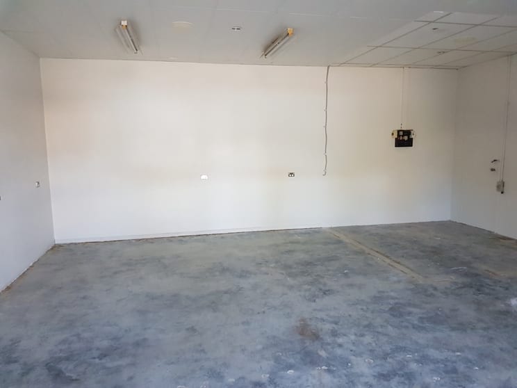 Click to view all images 19/31 Moorhen Drive Yangebup WA 6164 - Image 2