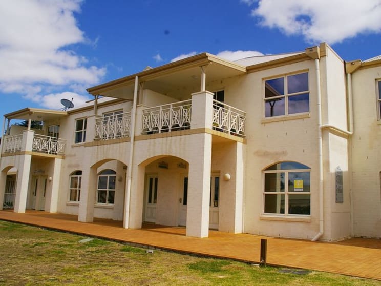 Click to view all images 8/25 Isabel Street Toowoomba City QLD 4350 - Image 2