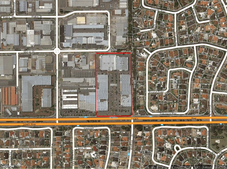 Click to view all images 276 Leach Highway Myaree WA 6154 - Image 3