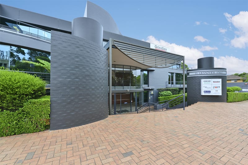 Click to view all images Pymble NSW 2073 - Image 1