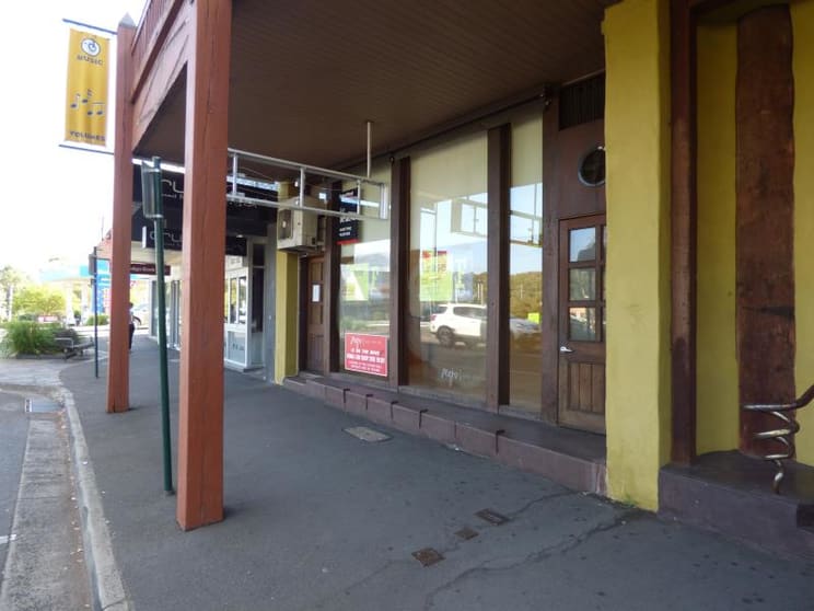 Click to view all images 1032 Main Street Eltham VIC 3095 - Image 3