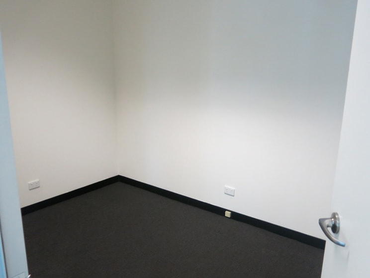28/3 Westside Avenue Port Melbourne VIC 3207 - Image 3