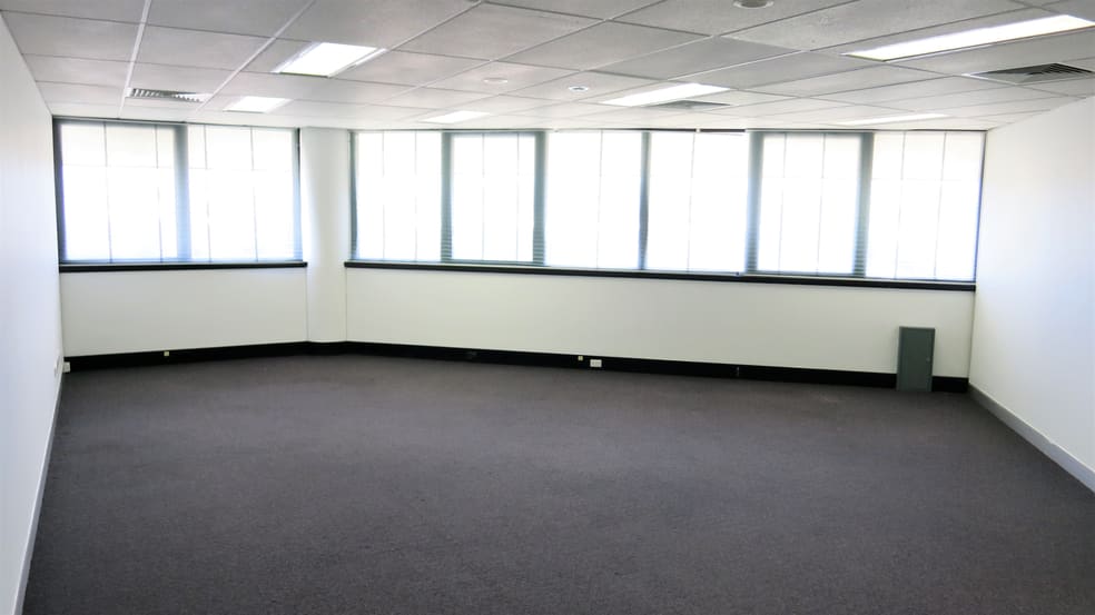 Click to view all images Chermside QLD 4032 - Image 2